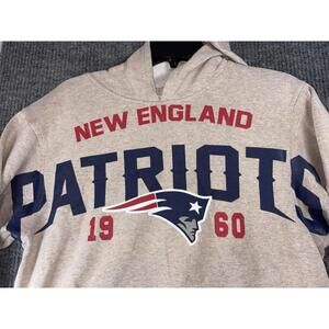 New England Patriots NFL Team Apparel Youth XL/Adult Small Beige/Gray All Logo